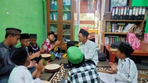 Santri Mengajak Masyarakat